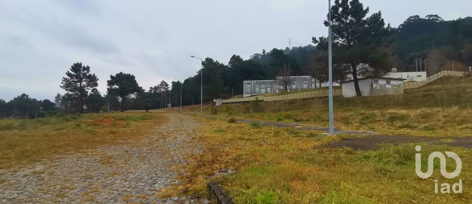 Terreno urbano em Darque de 200 m²