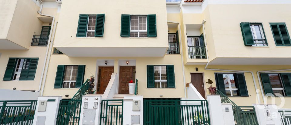 Casa T3 em Laranjeiro e Feijó de 114 m²