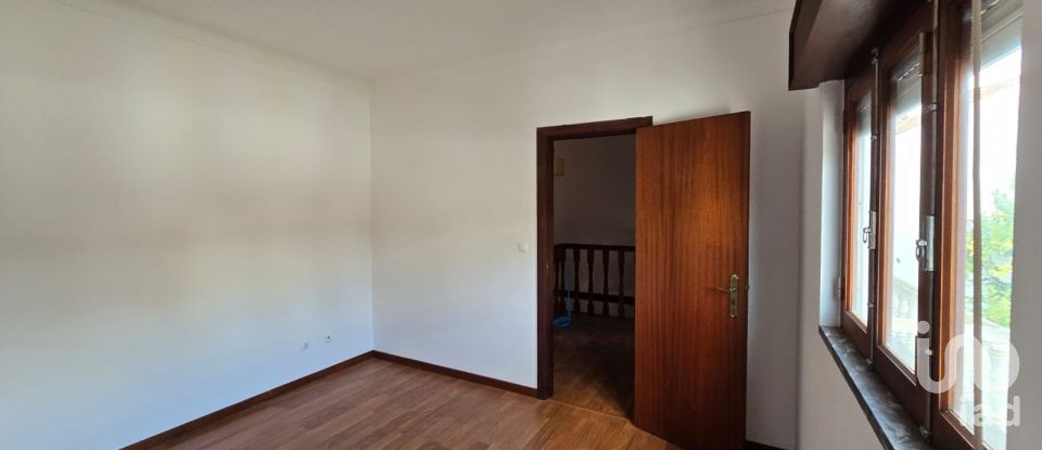 Casa tradicional T3 em Landal de 174 m²