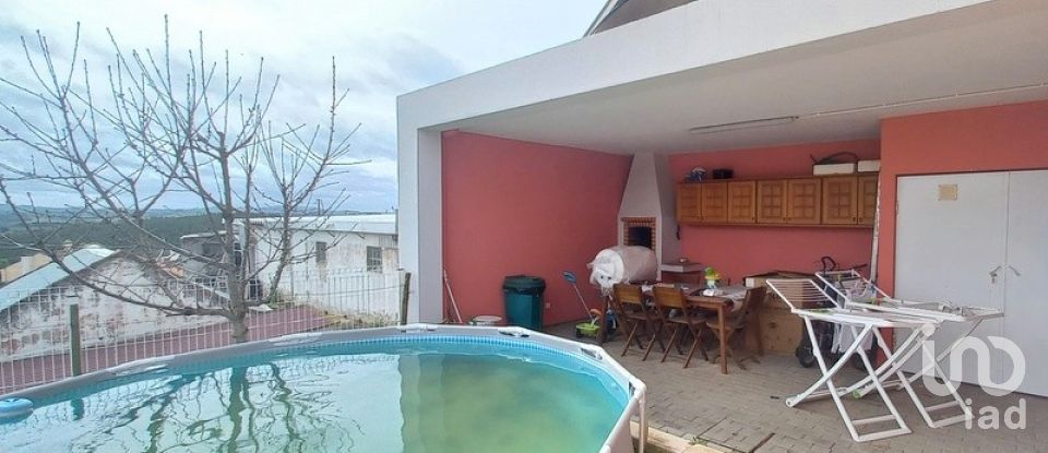 Moradia T4 em Aldeia Galega da Merceana e Aldeia Gavinha de 294 m²