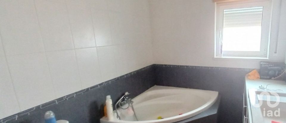 Moradia T4 em Aldeia Galega da Merceana e Aldeia Gavinha de 294 m²