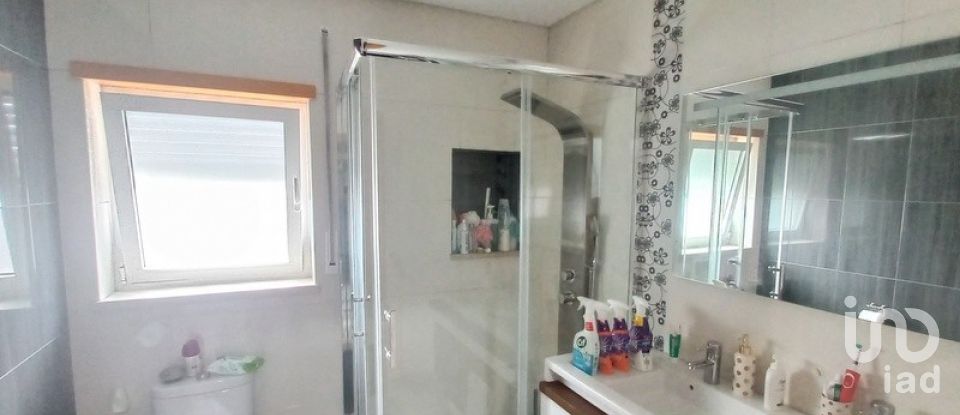 Moradia T4 em Aldeia Galega da Merceana e Aldeia Gavinha de 294 m²