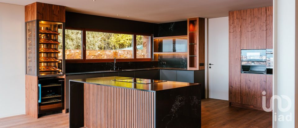 Lodge T4 in Nogueira, Fraião E Lamaçães of 448 m²