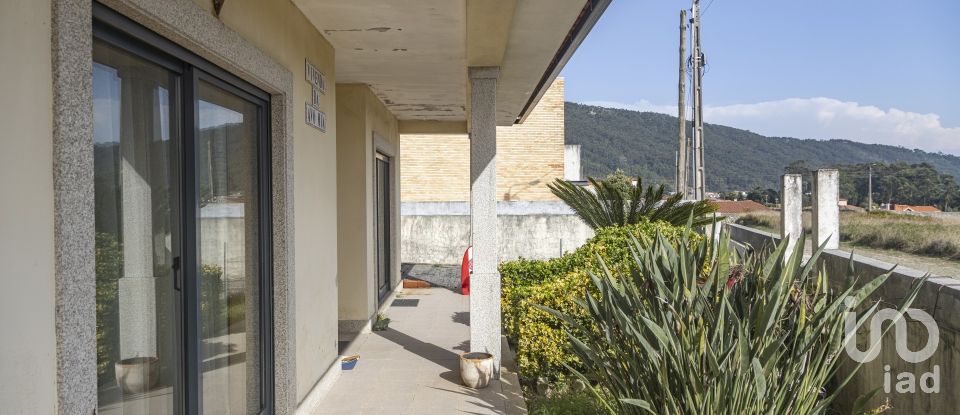 Maison T5 à Carreço de 159 m²