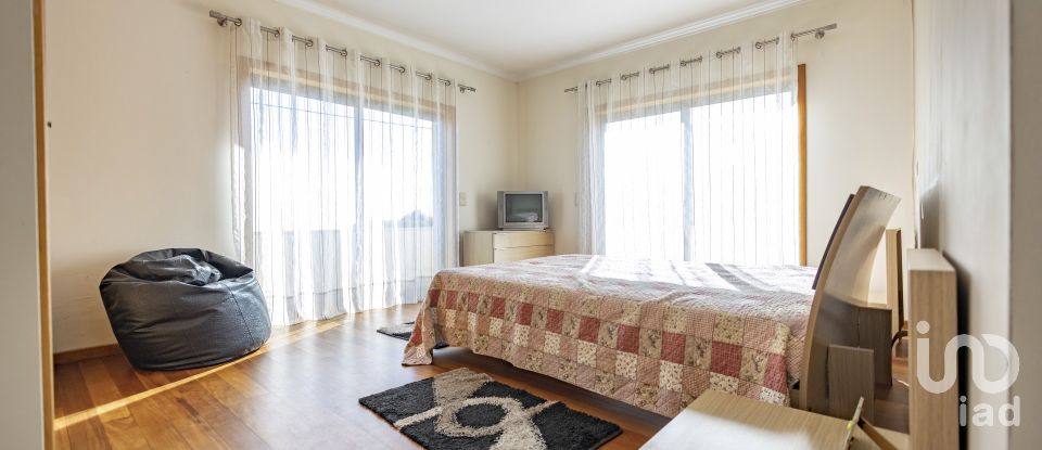 Maison T5 à Carreço de 159 m²