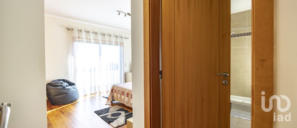 Maison T5 à Carreço de 159 m²