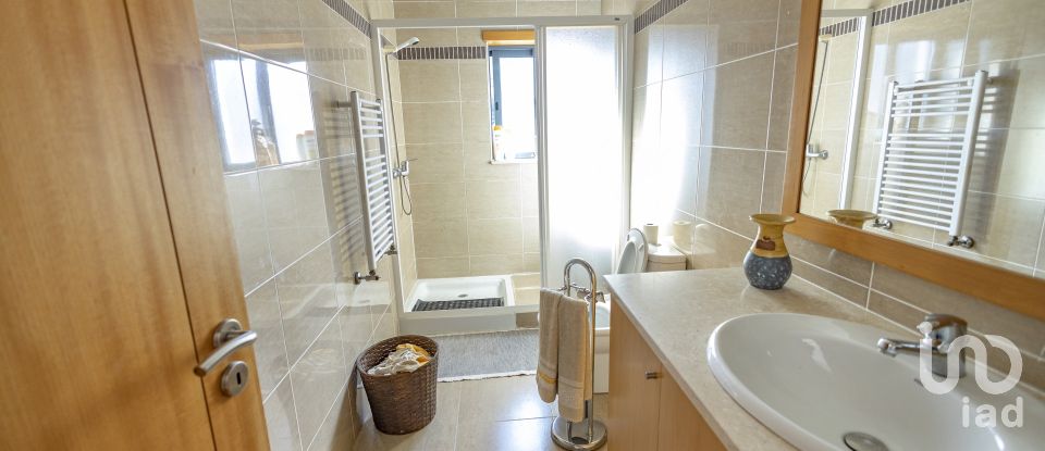 Maison T5 à Carreço de 159 m²