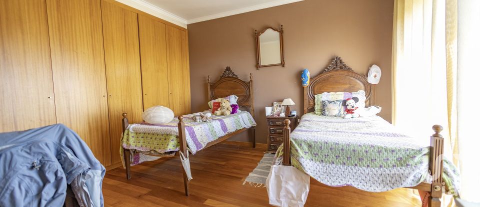 Maison T5 à Carreço de 159 m²