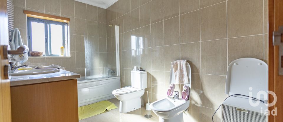 Maison T5 à Carreço de 159 m²