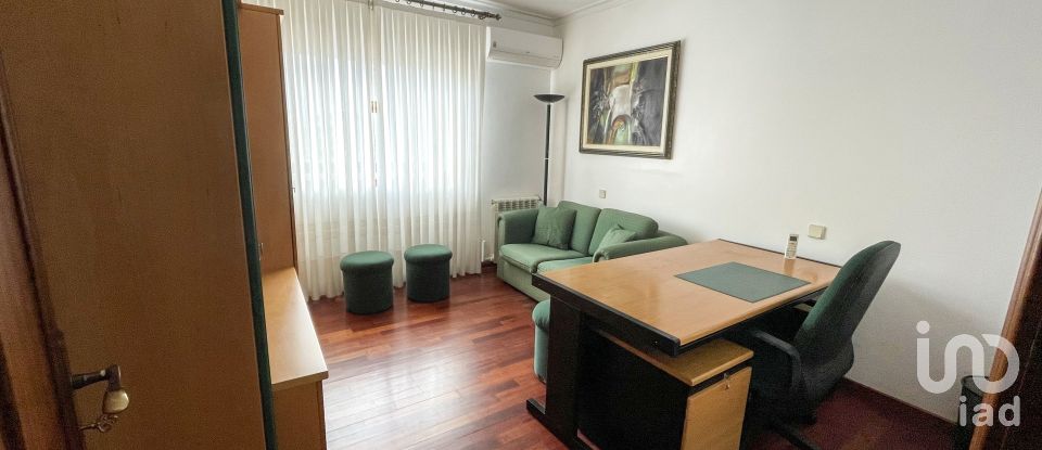 Apartment T3 in Mafamude e Vilar do Paraíso of 130 m²