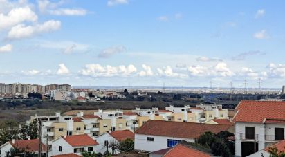 Appartement T2 à Carregado e Cadafais de 92 m²