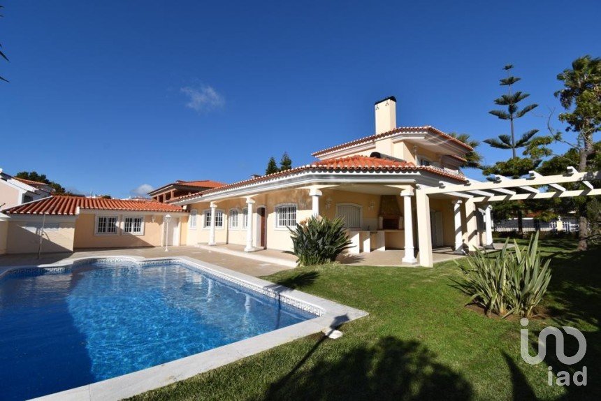 Casa / Villa T6 em Cascais e Estoril de 325 m²