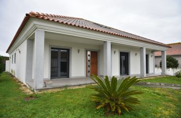 House T3 in Oliveirinha of 289 m²