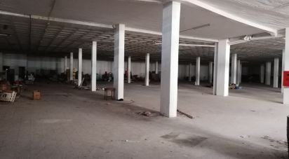 Espaço Comercial em Queluz e Belas de 3 000 m²