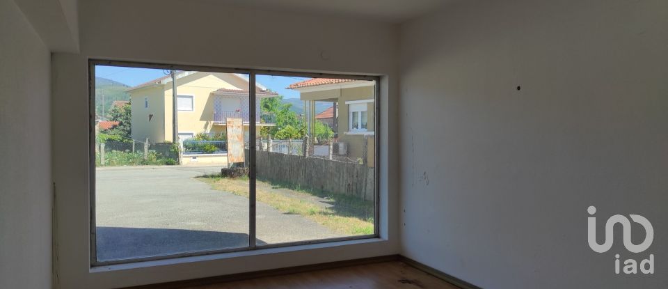 Surface diverse à Valença, Cristelo Covo e Arão de 213 m²