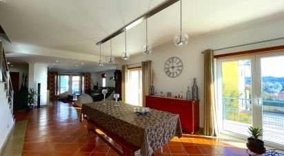 House T4 in Milagres of 765 m²