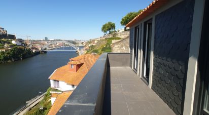 Apartamento T2 em Cedofeita, Santo Ildefonso, Sé, Miragaia, São Nicolau e Vitória de 81 m²