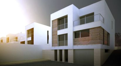 Building land in Vieira de Leiria of 535 m²