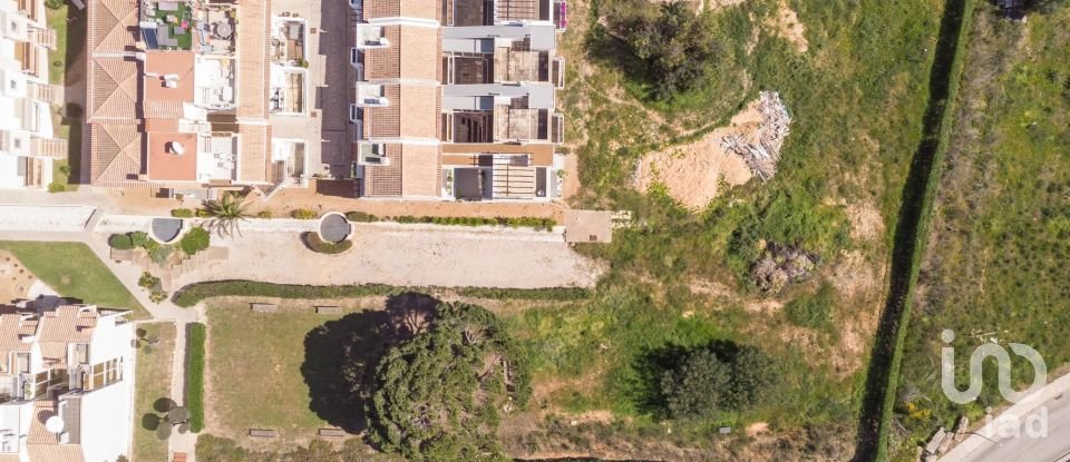 Building land in Lagoa e Carvoeiro of 579 m²