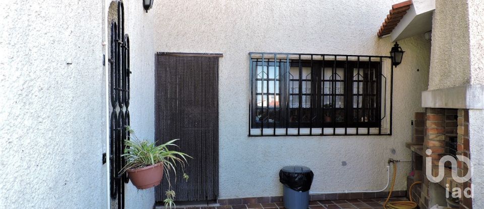 Maison T6 à Riachos de 433 m²