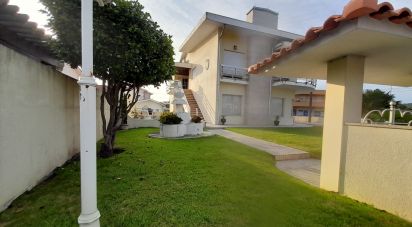 Maison T4 à Tamel (São Veríssimo) de 465 m²