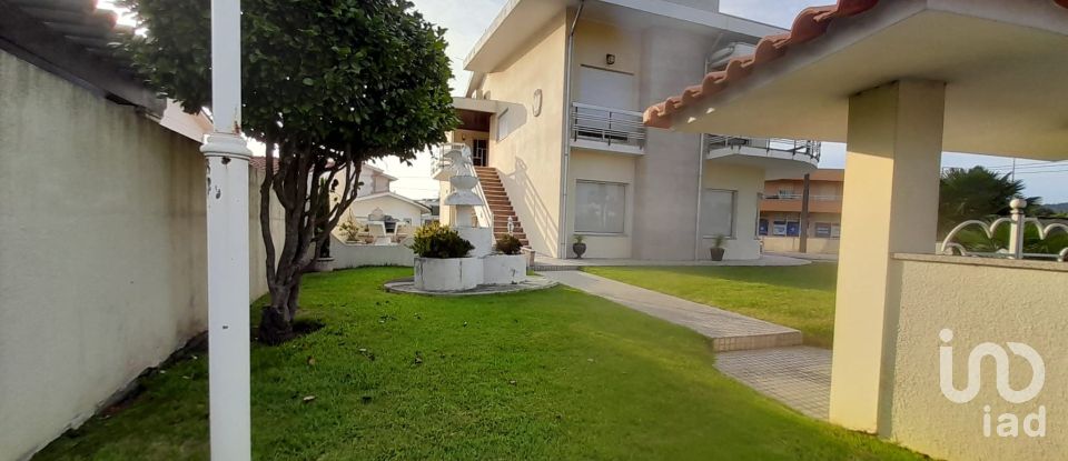 Casa / Villa T4 em Tamel (São Veríssimo) de 465 m²