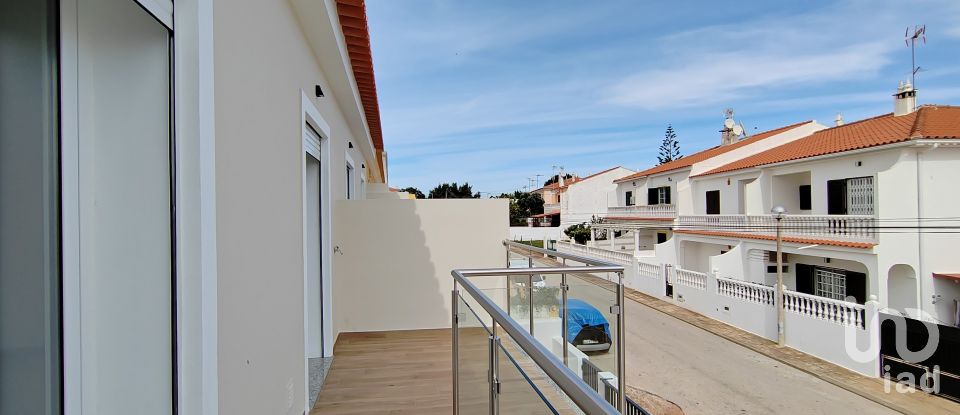 House T2 in Altura of 140 m²