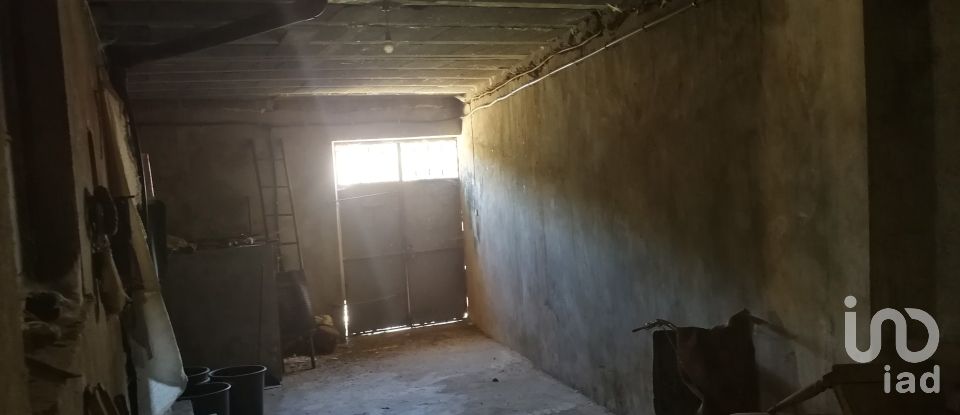 Maison de village T3 à Aguda de 312 m²