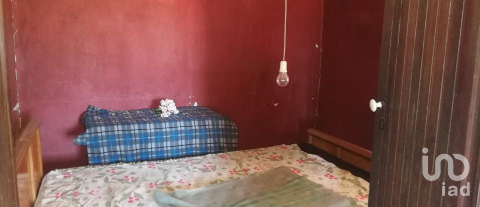 Maison de village T3 à Aguda de 312 m²