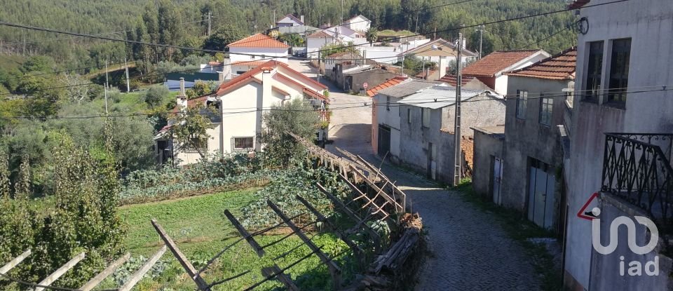 Maison de village T3 à Aguda de 312 m²