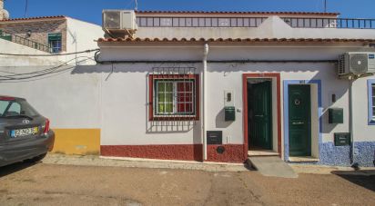 Maison de village T3 à Nossa Senhora da Graça dos Degolados de 165 m²