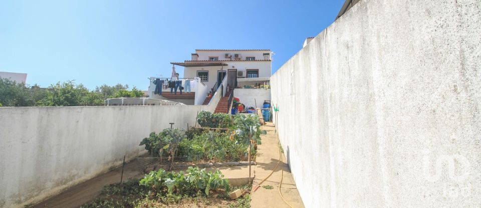 Maison de village T3 à Nossa Senhora da Graça dos Degolados de 165 m²