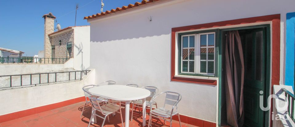 Maison de village T3 à Nossa Senhora da Graça dos Degolados de 165 m²