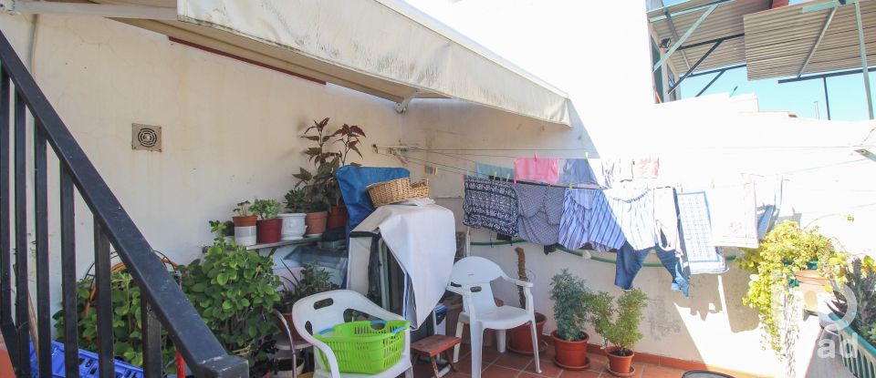 Maison de village T3 à Nossa Senhora da Graça dos Degolados de 165 m²