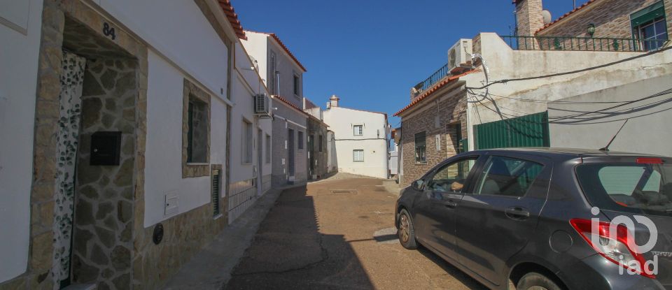 Maison de village T3 à Nossa Senhora da Graça dos Degolados de 165 m²