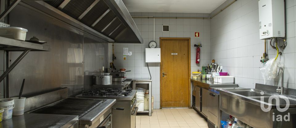 Bar-brasserie à Barcelos, Vila Boa e Vila Frescainha (São Martinho e São Pedro) de 100 m²