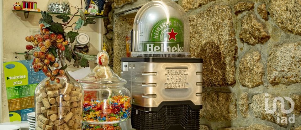 Bar-brasserie à Barcelos, Vila Boa e Vila Frescainha (São Martinho e São Pedro) de 100 m²