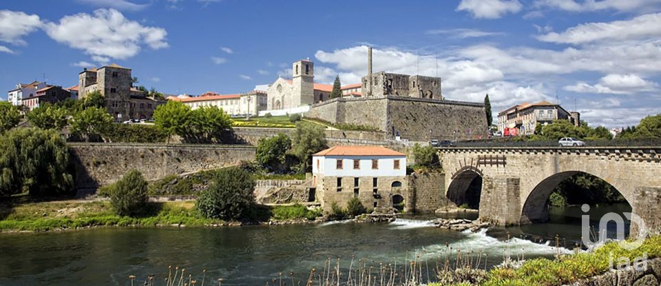 Bar-brasserie à Barcelos, Vila Boa e Vila Frescainha (São Martinho e São Pedro) de 100 m²