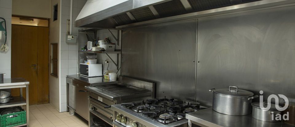 Bar-brasserie à Barcelos, Vila Boa e Vila Frescainha (São Martinho e São Pedro) de 100 m²