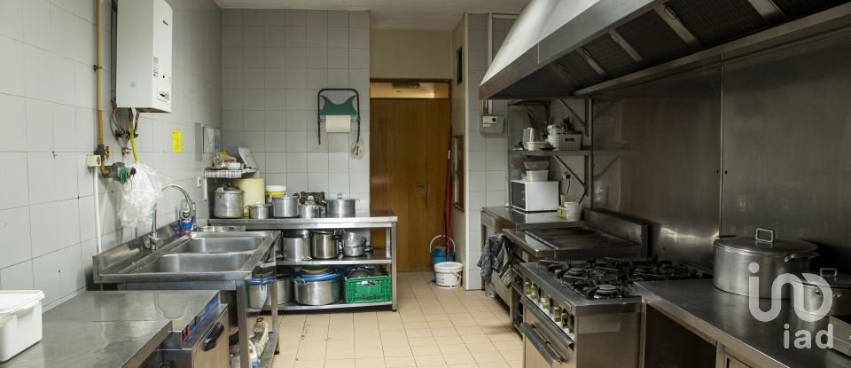 Bar-brasserie à Barcelos, Vila Boa e Vila Frescainha (São Martinho e São Pedro) de 100 m²