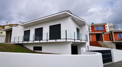 Maison T4 à Leiria, Pousos, Barreira e Cortes de 151 m²