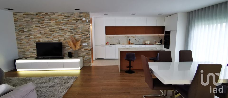 Moradia T4 em Leiria, Pousos, Barreira e Cortes de 151 m²