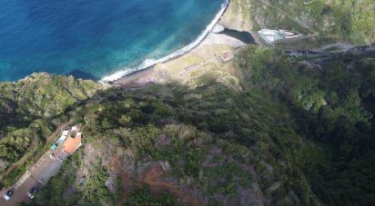 Terrain à bâtir à São Jorge de 8 000 m²