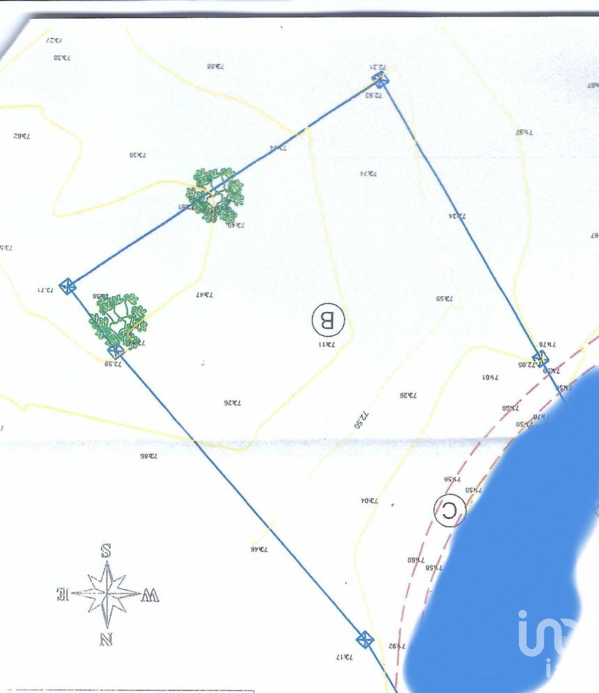 Terrain à Silves de 2 541 m²