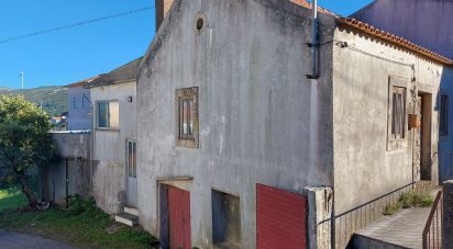 Maison de village T2 à Alqueidão da Serra de 108 m²