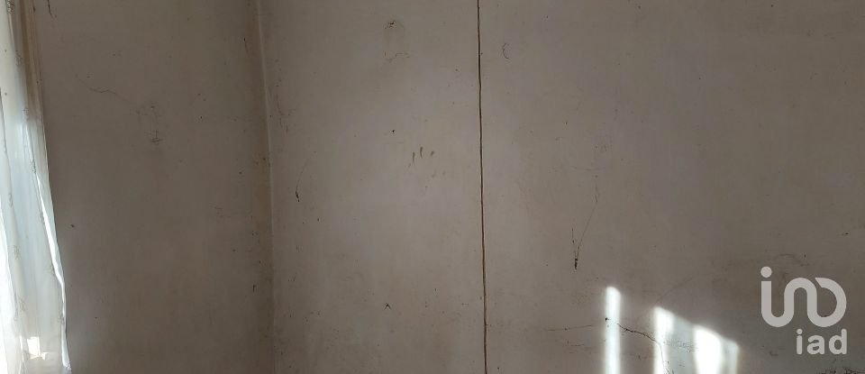 Maison de village T2 à Alqueidão da Serra de 108 m²