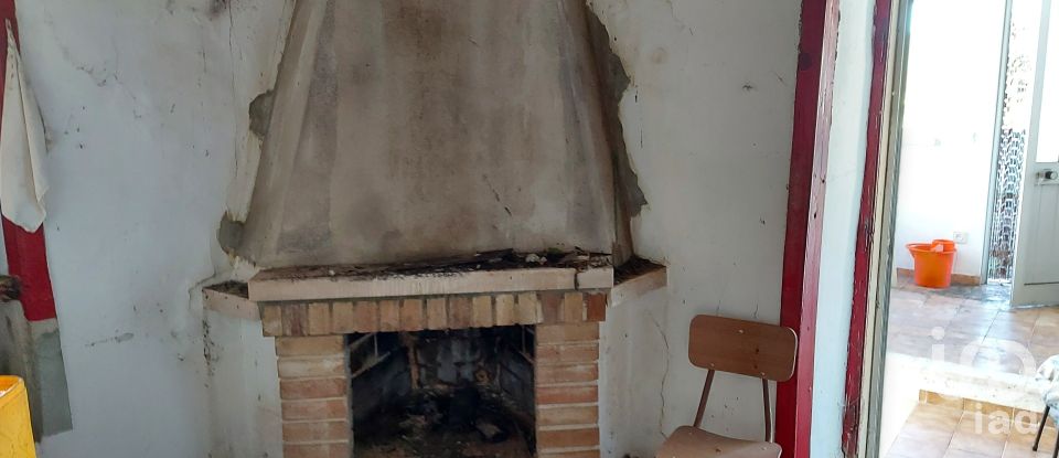 Maison de village T2 à Alqueidão da Serra de 108 m²