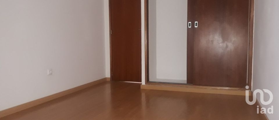 Appartement T2 à Sé e São Lourenço de 90 m²