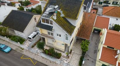 Gîte T7 à Quinta do Conde de 242 m²