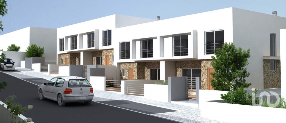 House T3 in Sesimbra (Castelo) of 150 m²